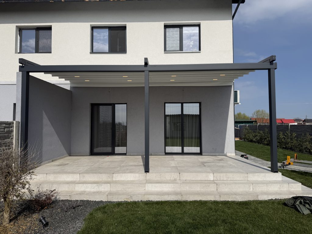 Pergolă retractabilă cu membrană PVC - proiect realizat în Timiş, Covaci